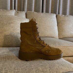 Men’s Hot Weather Combat Boots in Coyote Tan SZ: 9 - Great Condition